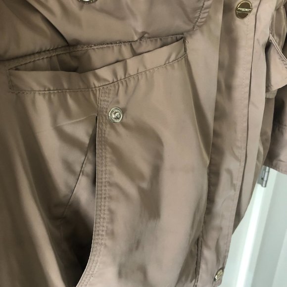 Calvin Klein Womens Rain Jacket with gold accents. Size Small - Picture 5 of 9